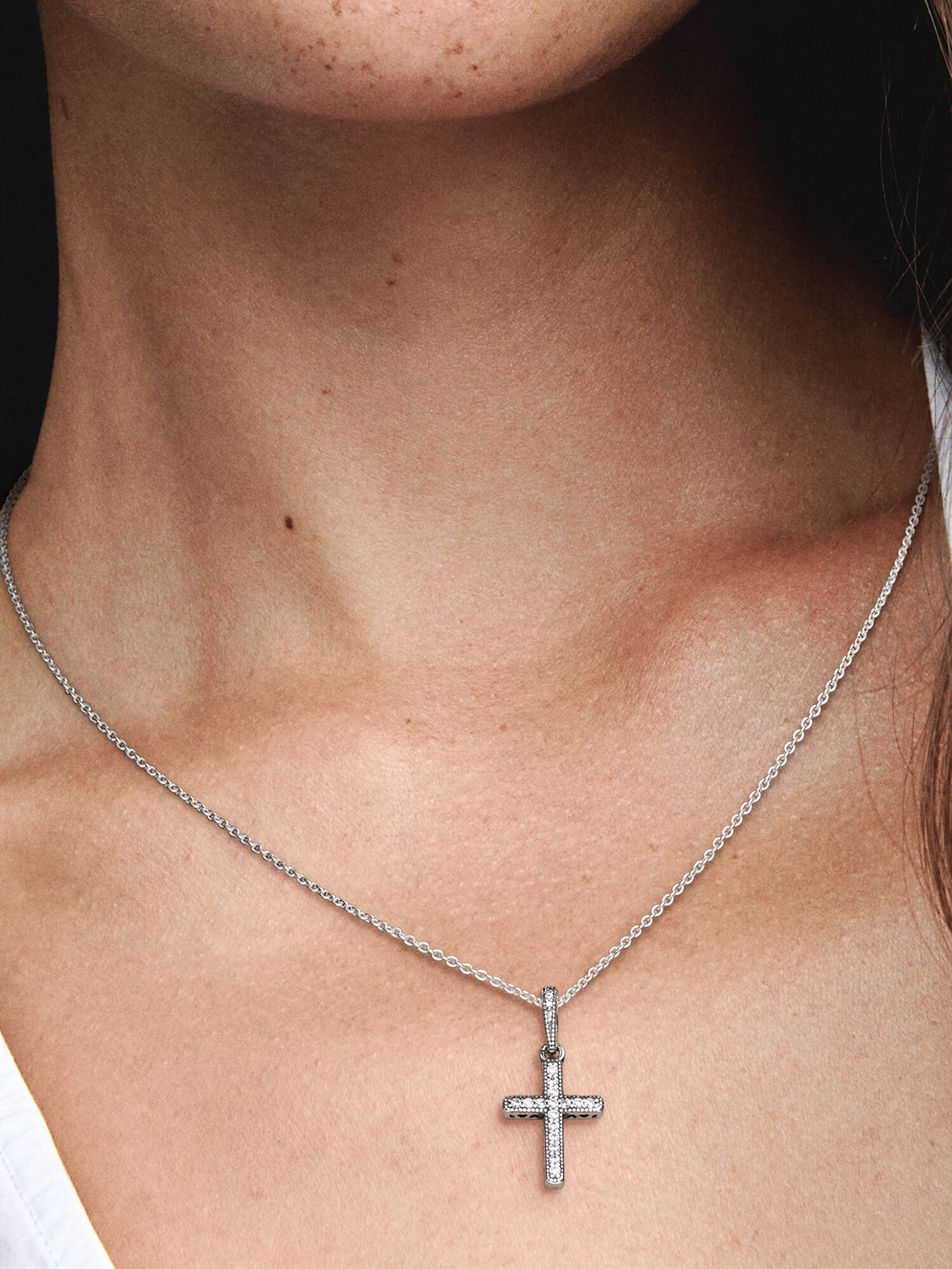 Funkelndes Kreuz Anhänger