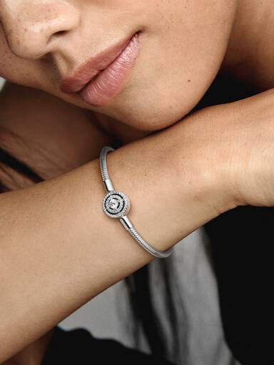 Pandora Moments Strahlenkranz Schlangen-Gliederarmband