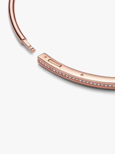 Pandora Signature I-D Pavé Armreif