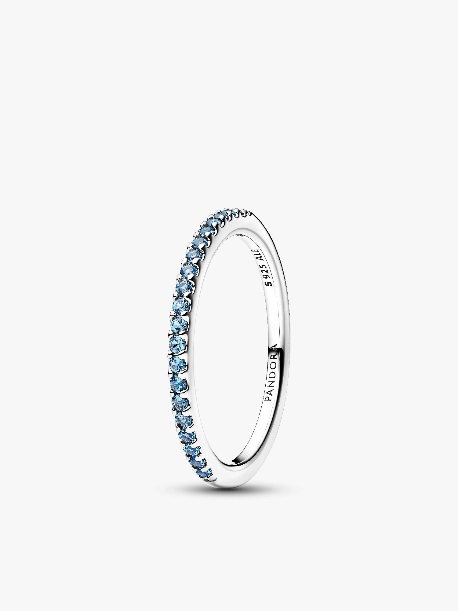 Funkelnder Aquamarinblauer Halb-Ewigkeits-Bandring