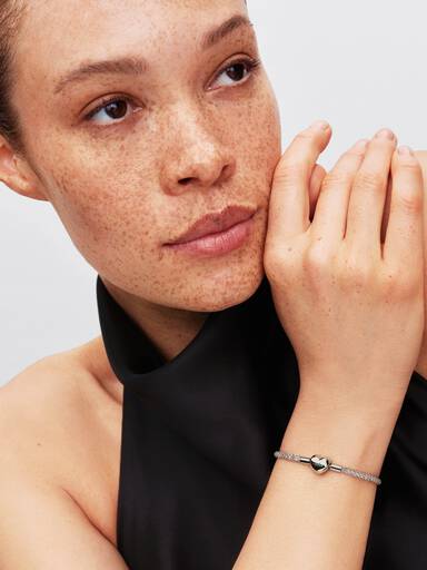 Funkelndes Herzverschluss Mesh-Armband