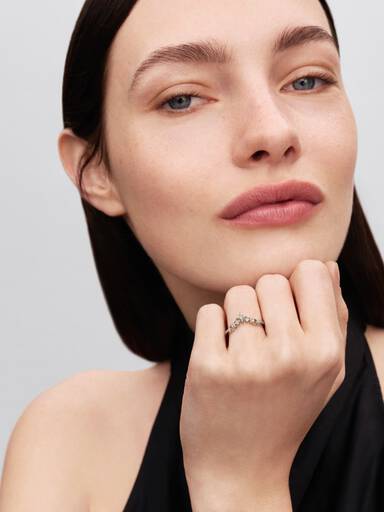 Tiara Sterne Ring