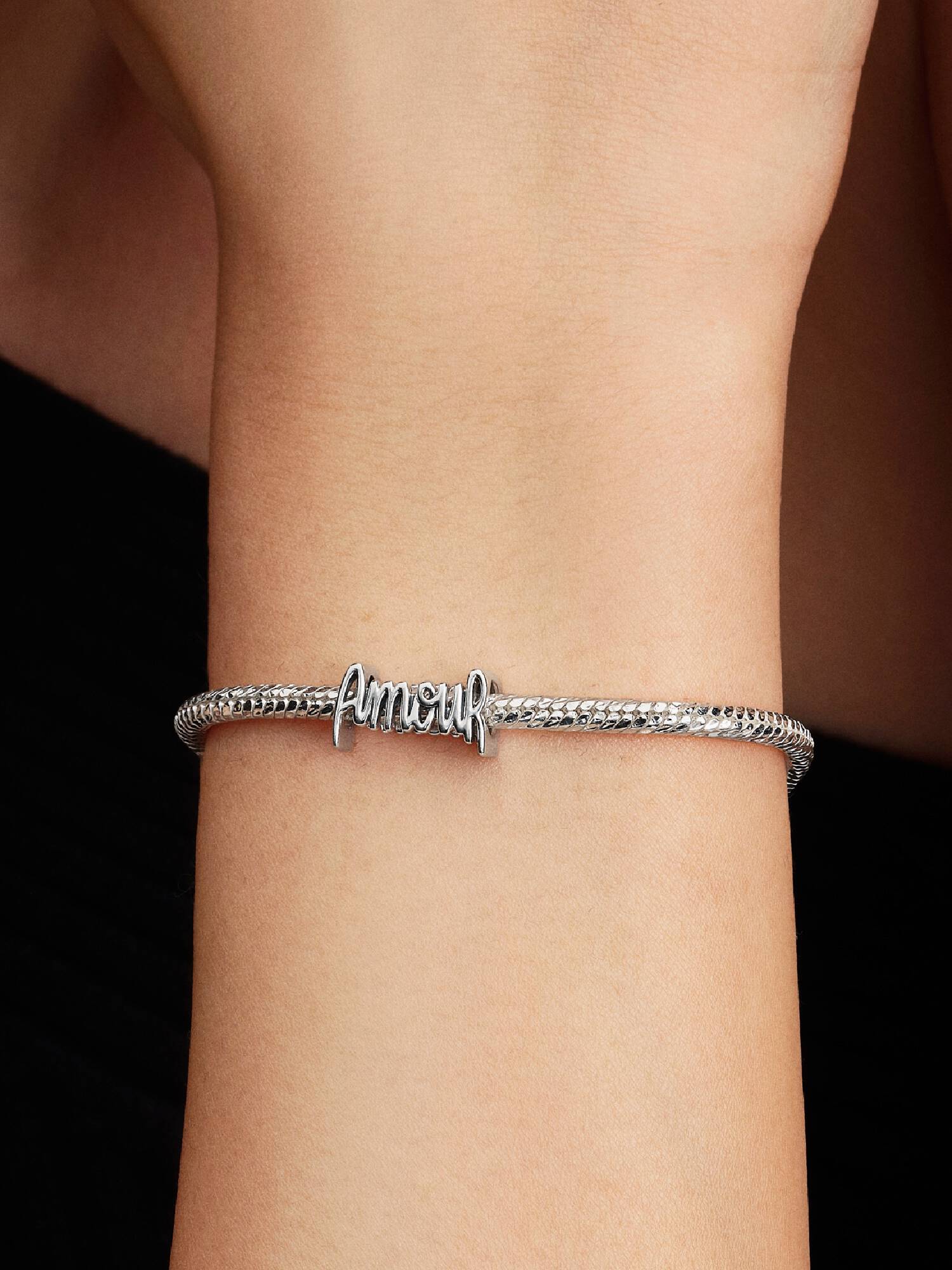Amour Schrift Charm