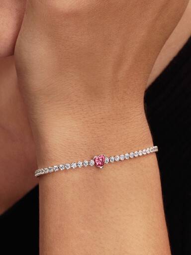 Rosafarbenes Funkelndes Herz Tennisarmband