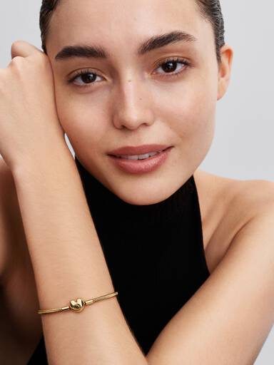 Pandora Moments Schlangen-Gliederarmband mit Herz-Verschluss