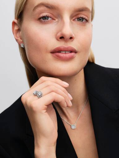 Strahlenkranz-Anhänger Collier-Halskette