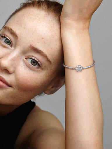 Funkelnder Pfotenabdruck Charm