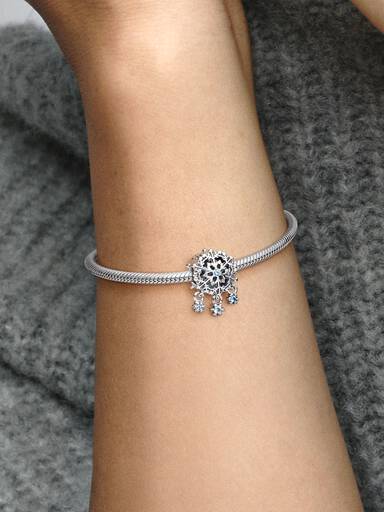 Eisige Schneeflocke Charm