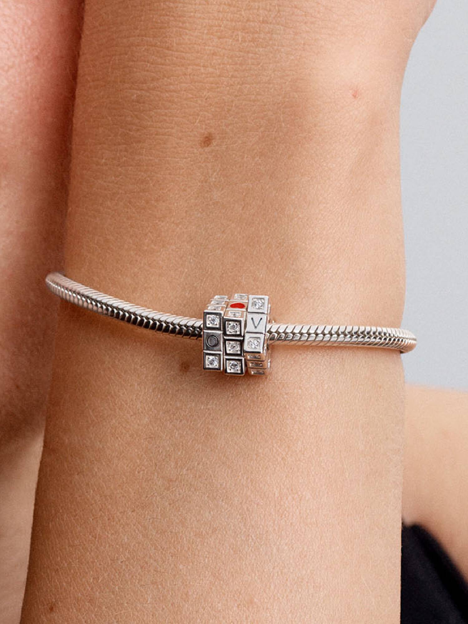 Beweglicher Spielzeugwürfel Charm