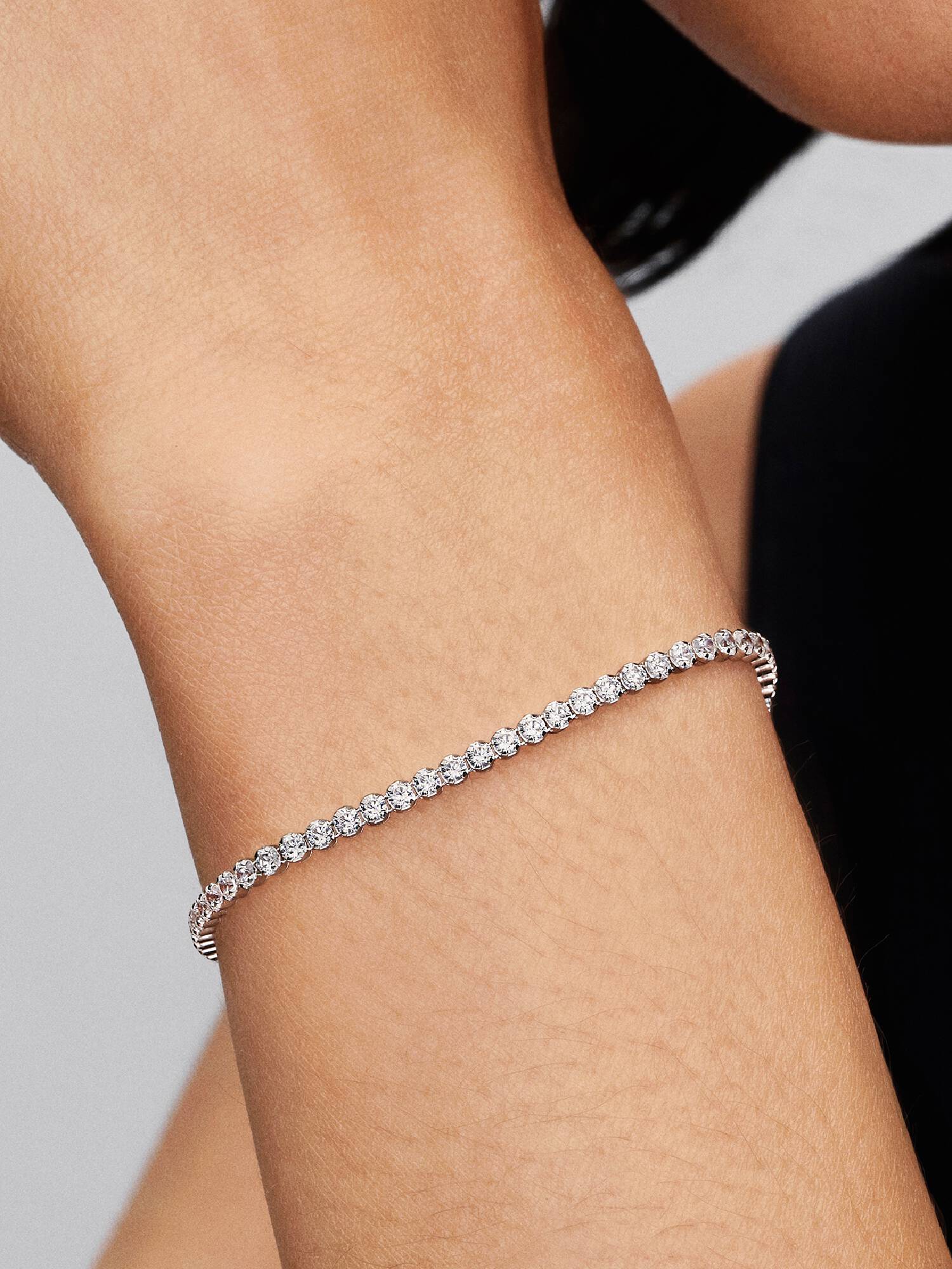Funkelndes Tennisarmband