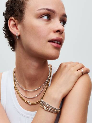 Behandelte Süßwasserzuchtperle & Kugeln Armband