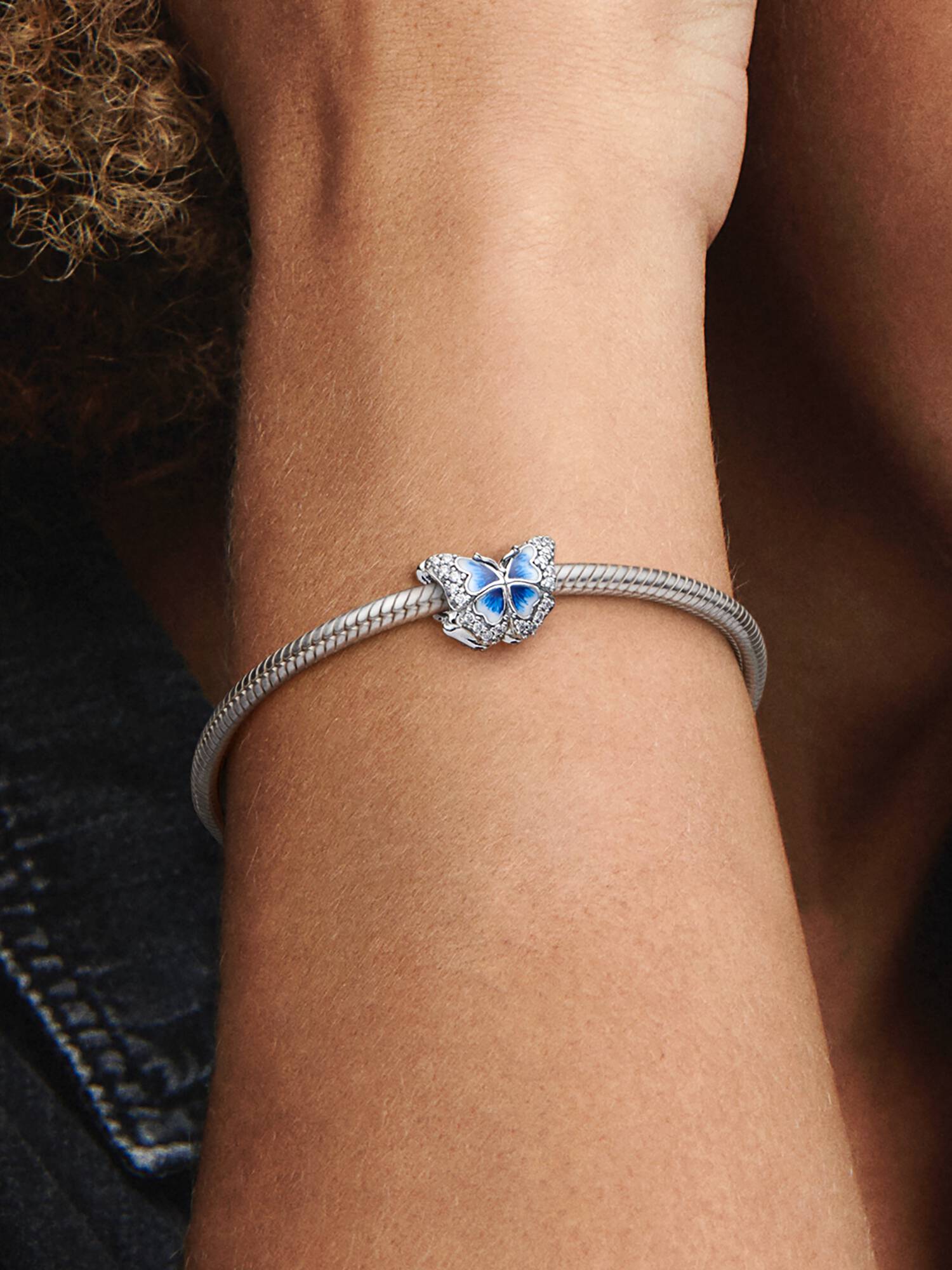 Funkelndes Blauer Schmetterling Charm