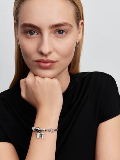 Gravierbares Fußballtrikot Charm-Anhänger