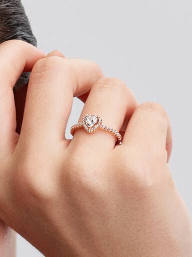 Funkelndes Erhabenes Herz Ring