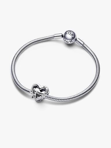 Offen gearbeitetes Familie Herz & Stern Charm
