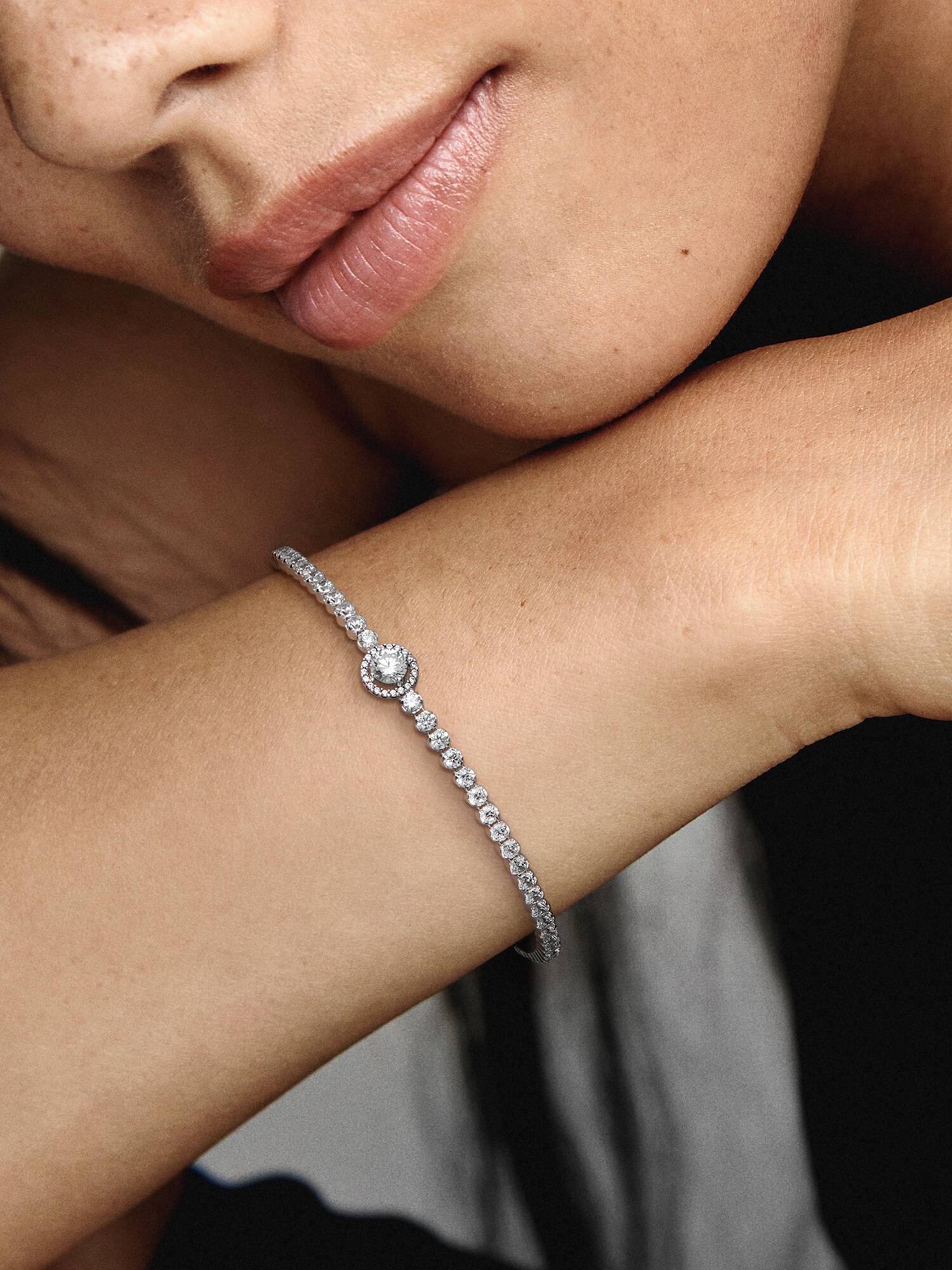Funkelnder Kranz Tennisarmband