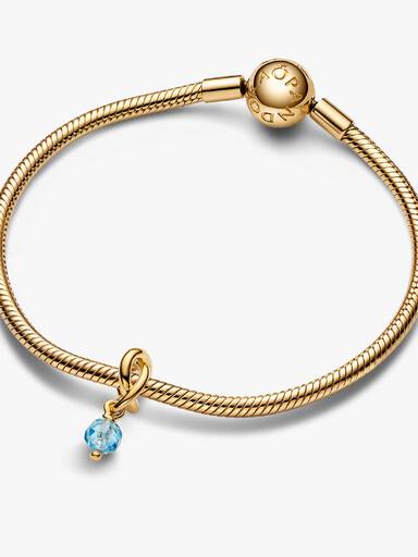 Facettierter aquablauer Ewigkeitskreis Charm-Anhänger