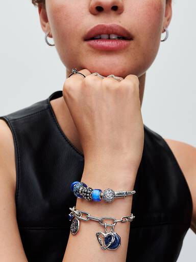 Stacheldrahtherz Medaillon-Charm