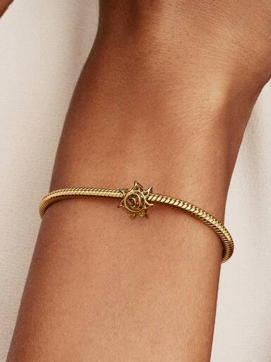 Sonne Offen gearbeitetes Charm