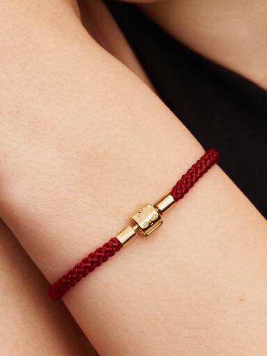 Schimmerndes Rotes Kordel-Armband