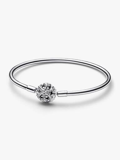 Pandora Moments Funkelnder Schneeflocken-Verschluss Armreif