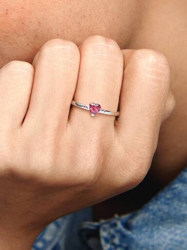 Funkelndes Rotes Herz Ring