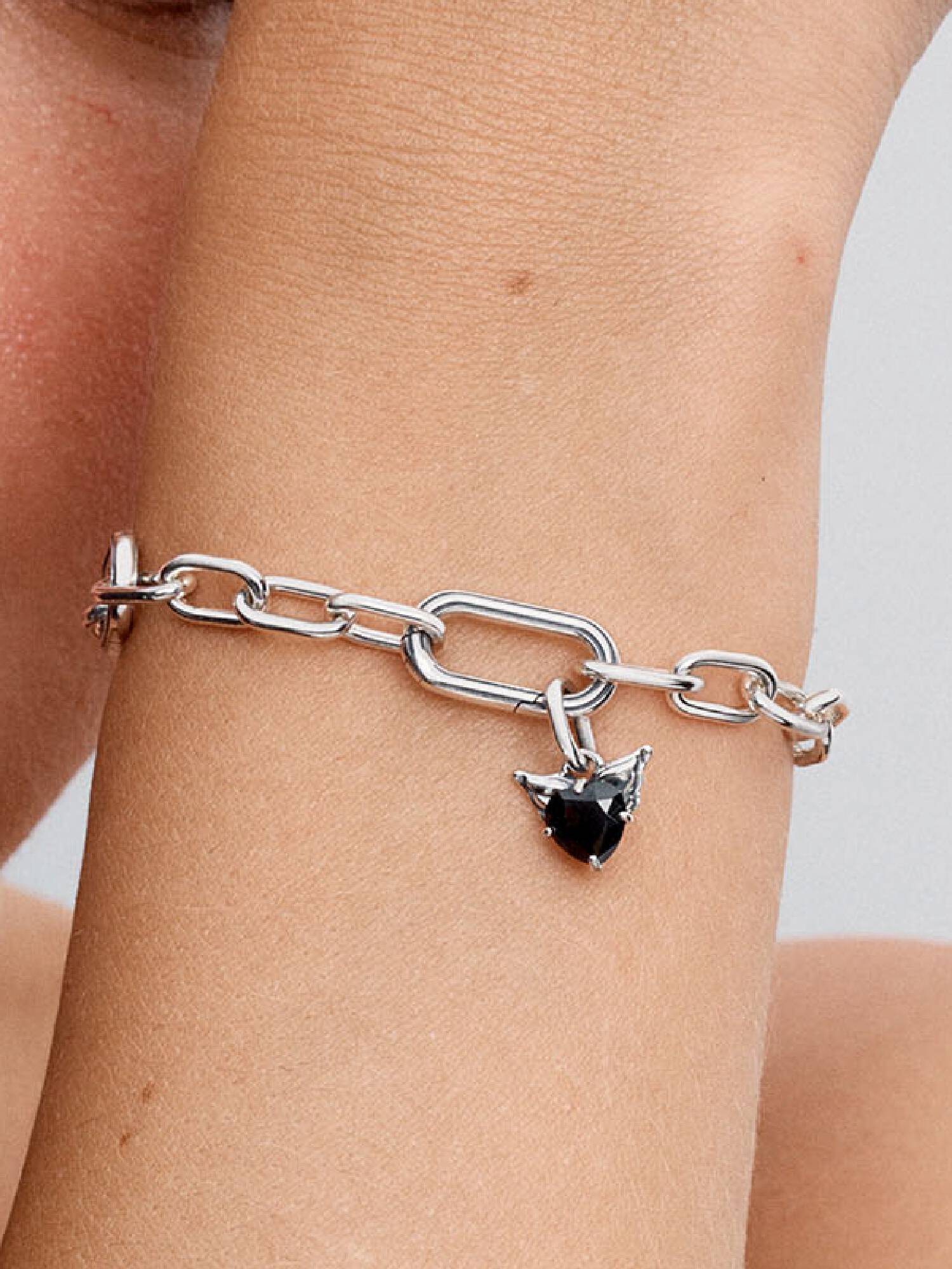 Geflügeltes Herz Mini-Charm-Anhänger