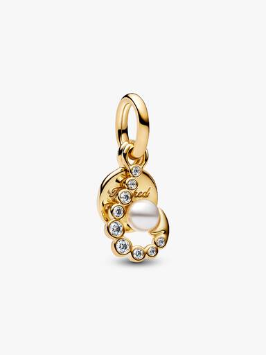 Haken mit lackierter Perle Charm-Anhänger