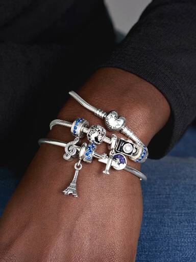 Blaues Funkelndes Clip-Charm