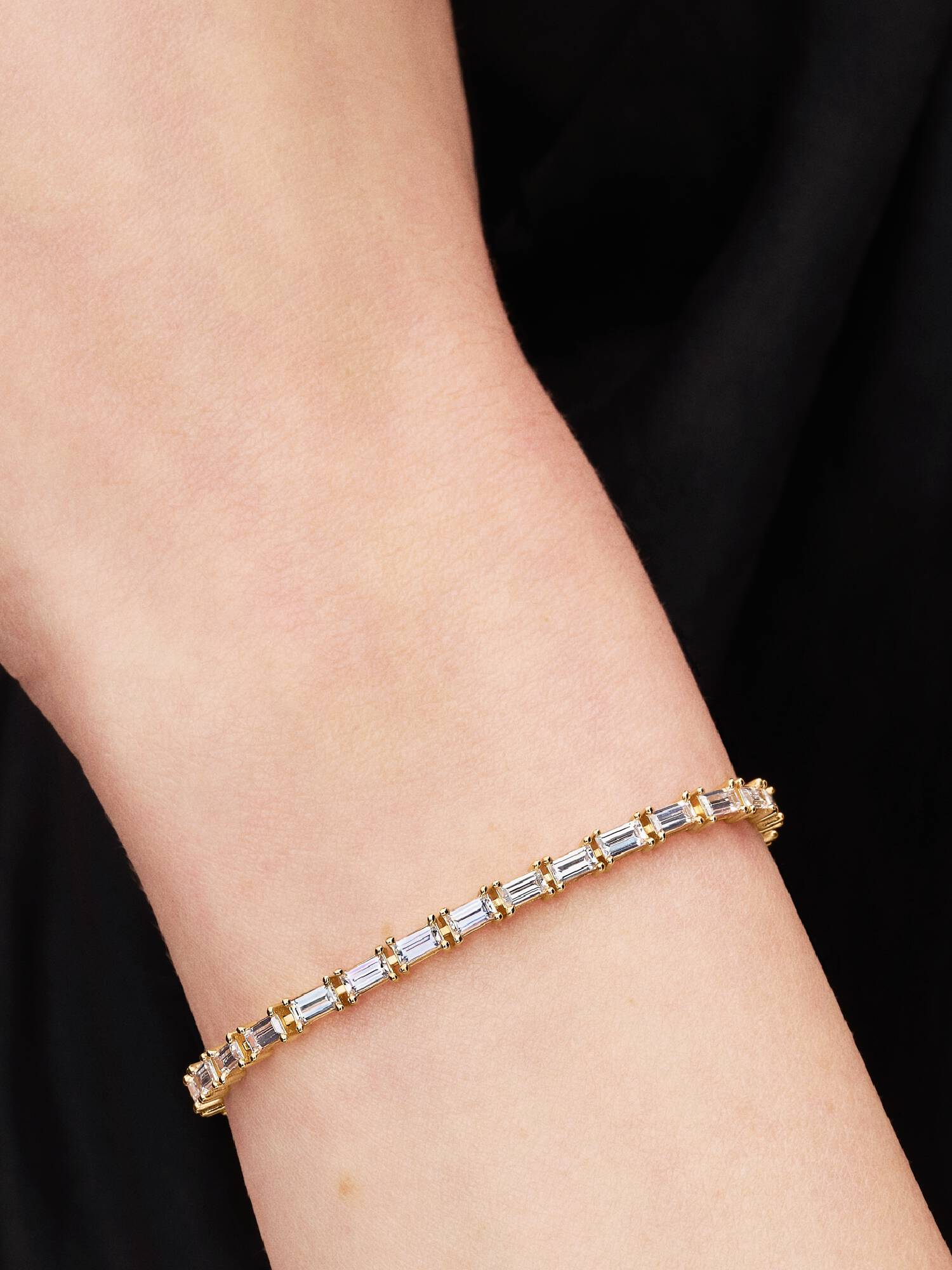 Funkelndes Baguette Tennisarmband