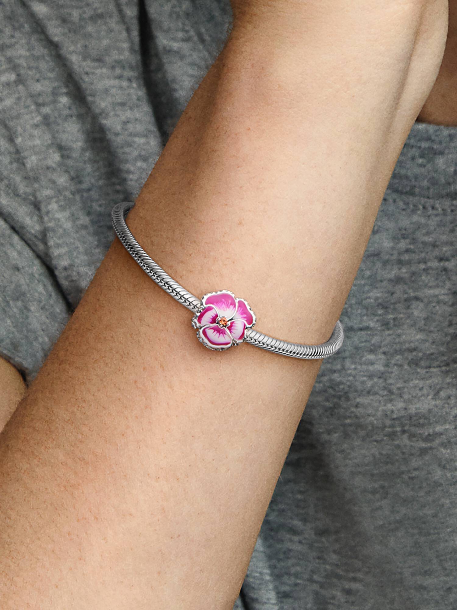 Rosafarbenes Stiefmütterchen Charm