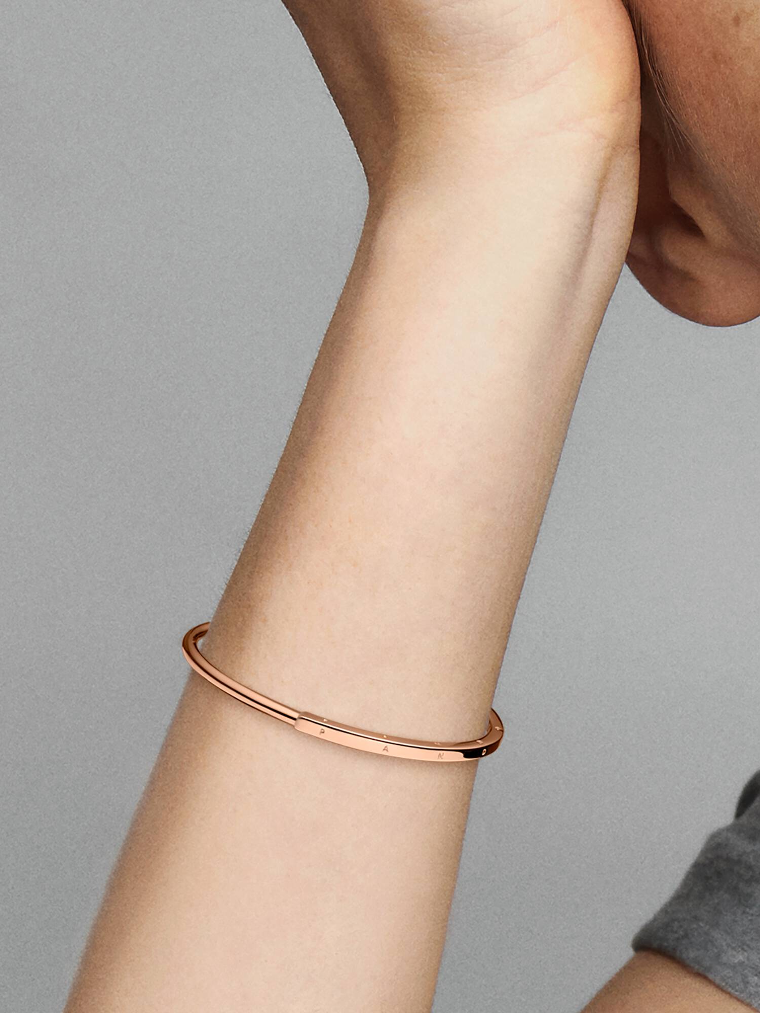 Pandora Signature I-D Offener Armreif