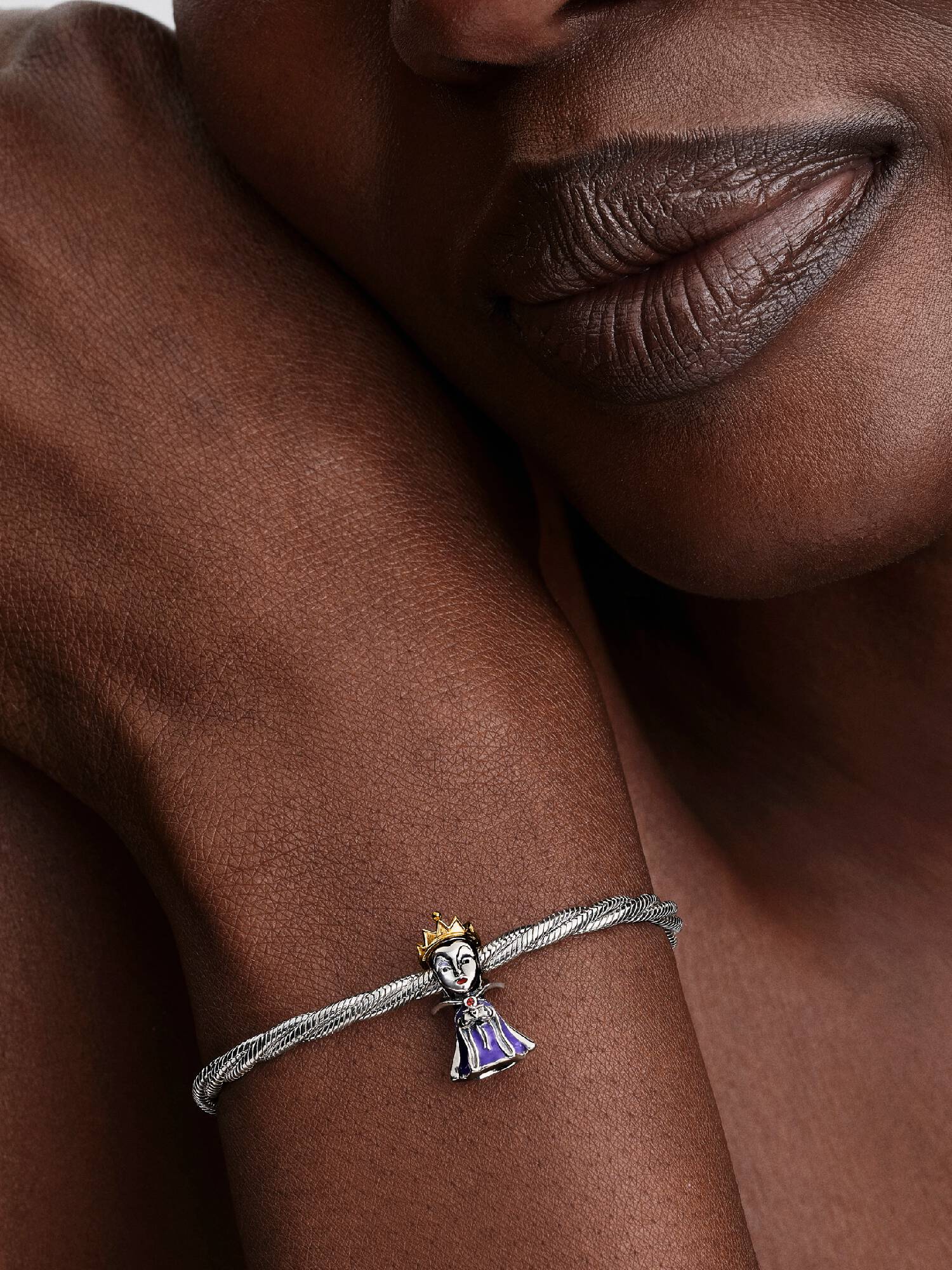 Disney Villains Böse Königin Charm