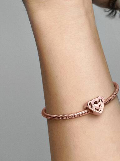 Verschlungene Liebesherzen Charm