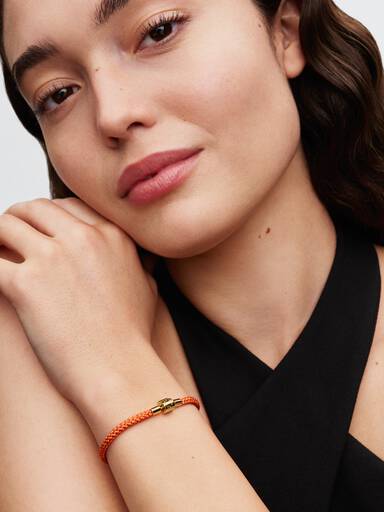 Schimmerndes Orangefarbenes Kordel-Armband