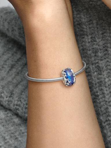 Galaxis Blau & Stern Murano-Glas Charm