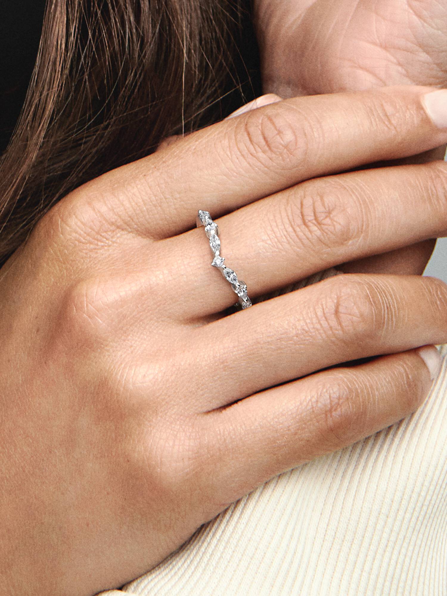 Pandora Timeless Wishbone Funkelnde Schliffe Ring