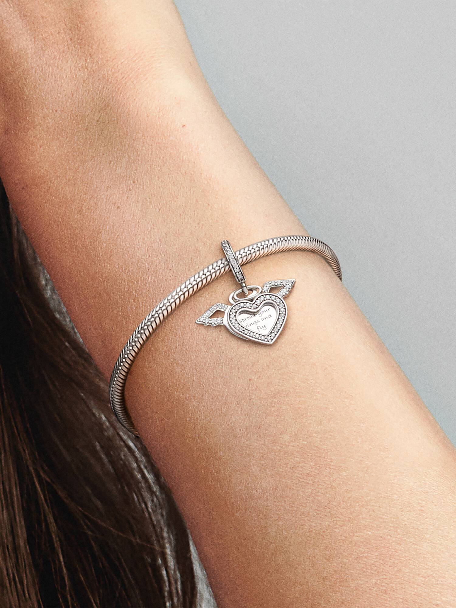 Herz und Engelsflügel Charm-Anhänger