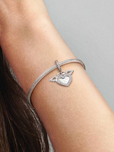 Herz und Engelsflügel Charm-Anhänger