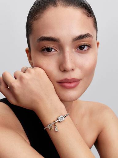 Disney Prinzessin Tiana Seerose mit im Labor gezüchtetem Diamant Charm