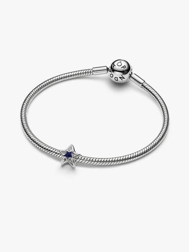 Stern Offen gearbeitetes Charm